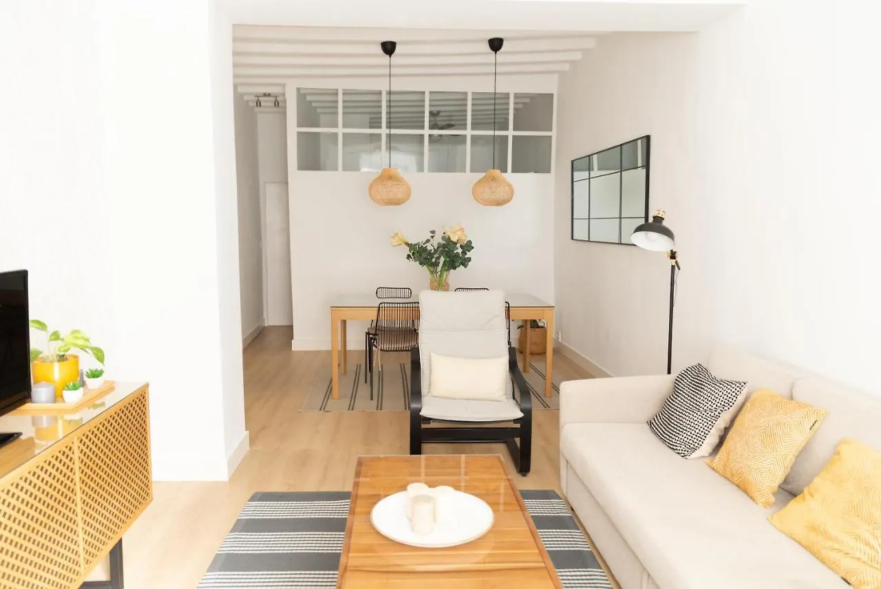 Tanguillo By Gades Gestion contacts